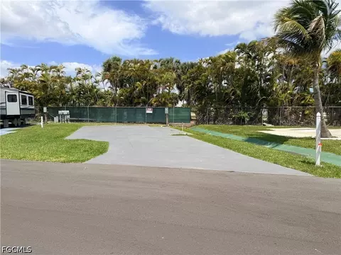 19681 Summerlin Apt 413 Rd, Fort Myers, FL 33908