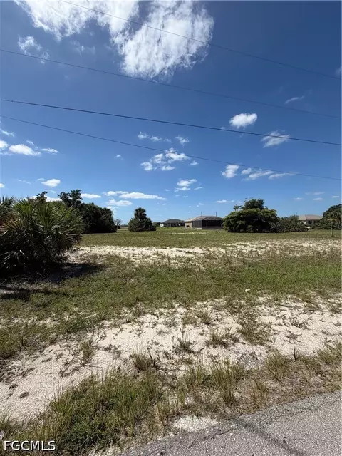 4218 NW 35th St, Cape Coral, FL 33993