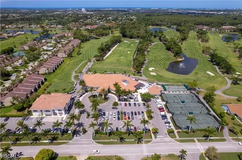 View/Area - 372 Fox Den Cir, Naples, FL 34104 photo 6 of 6