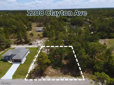 1208 Clayton Ave, Lehigh Acres, FL 33972