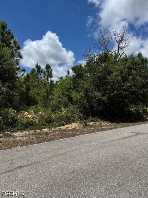 1507 Euclid Ave, Lehigh Acres, FL 33972