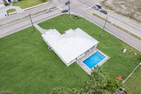 2 Nelson Rd N, Cape Coral, FL 33993