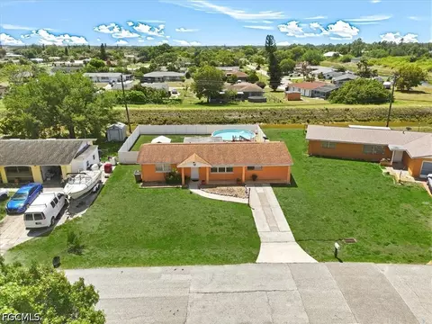 1524 Markdale St E, Lehigh Acres, FL 33936
