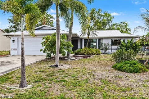 4118 SW 14th Ave, Cape Coral, FL 33914