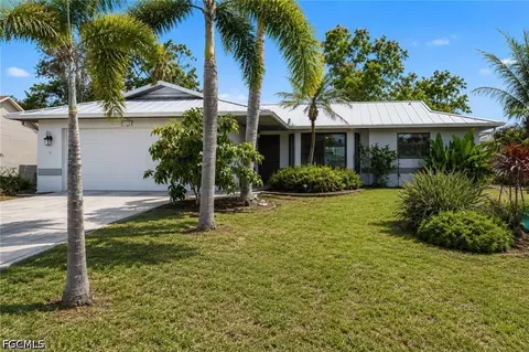 4118 SW 14th Ave, Cape Coral, FL 33914