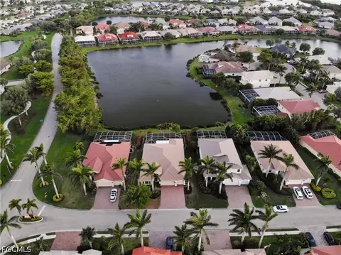 2604 Stonyhill Ct, Cape Coral, FL 33991
