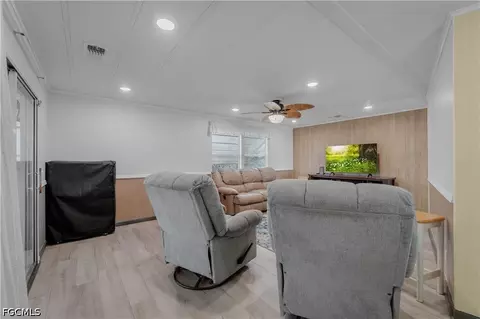 5506 Harbor Ln, North Fort Myers, FL 33917