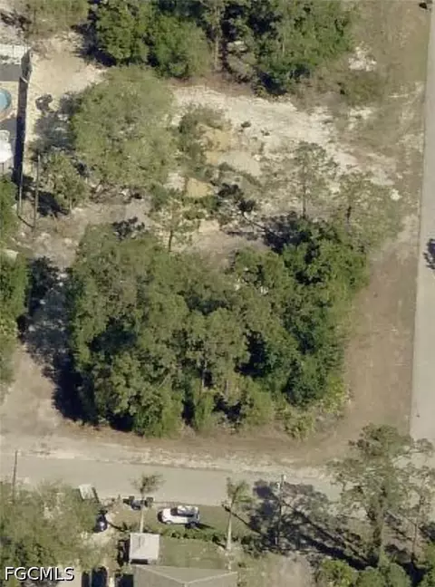 236 Hagan Ave S, Lehigh Acres, FL 33974