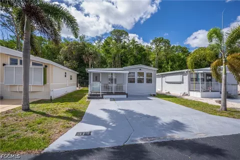 315 Fountain View Blvd, North Fort Myers, FL 33903