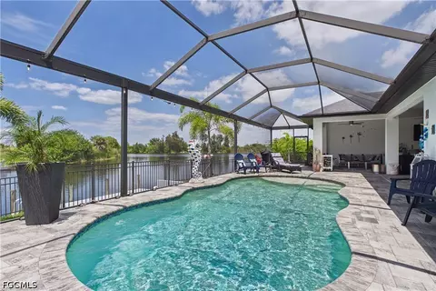 200 SW 30th Ave, Cape Coral, FL 33991