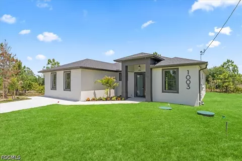 1003 Elgin St, Lehigh Acres, FL 33974