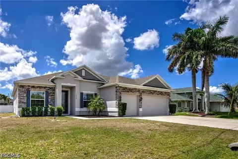 2118 SW 25th Ter, Cape Coral, FL 33914