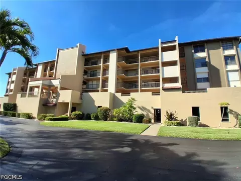4013 SE 20th Pl #402, Cape Coral, FL 33904