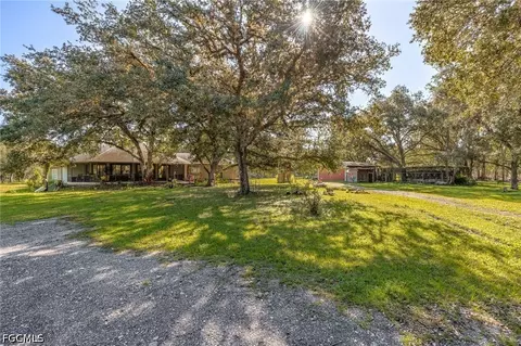 2348 Nine Mile Rd, Labelle, FL 33935