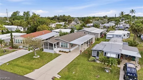 5 Monaco Ter, Naples, FL 34112