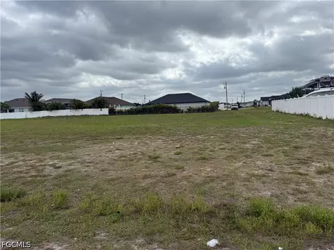 2515 Nelson Rd N, Cape Coral, FL 33993