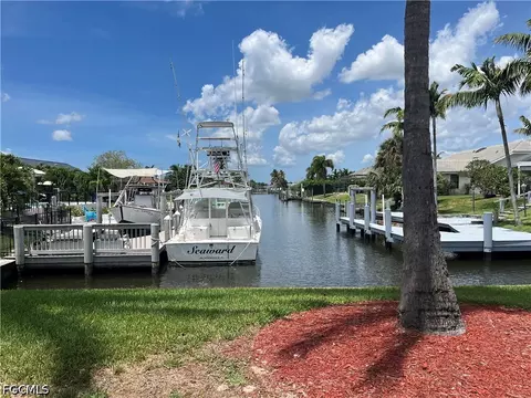 9841 Cypress Lake Dr, Fort Myers, FL 33919