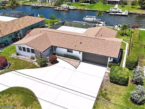 4520 SE 1st Pl, Cape Coral, FL 33904