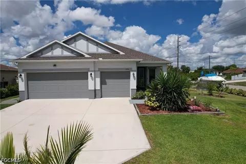 605 Norman Ave, Lehigh Acres, FL 33971