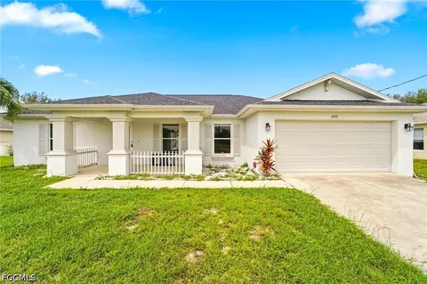 1222 NW 20th Pl, Cape Coral, FL 33993