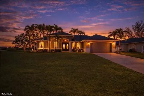 126 SW 39th Pl, Cape Coral, FL 33991