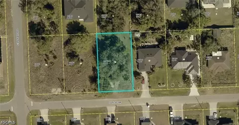 4114 10th St SW, Lehigh Acres, FL 33976