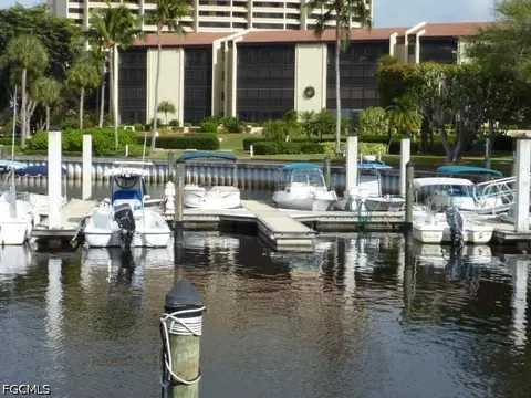 4821 S Landings Dr #205, Fort Myers, FL 33919