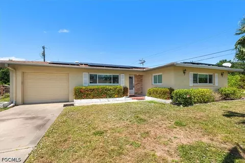 190 Brooks Rd, North Fort Myers, FL 33917
