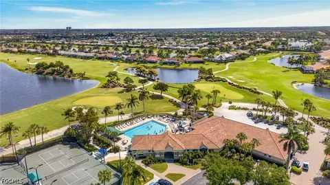 8809 Middlebrook Dr, Fort Myers, FL 33908