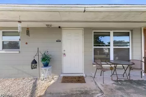 1104 Vineyard St, Lehigh Acres, FL 33936