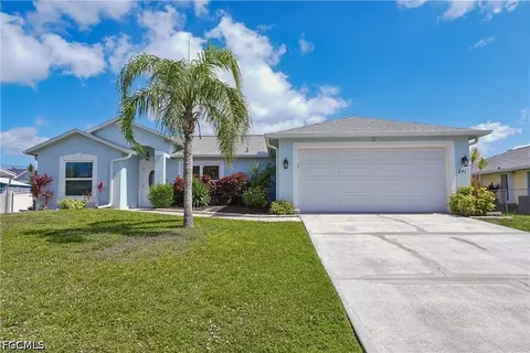 241 SW 34th Ter, Cape Coral, FL 33914