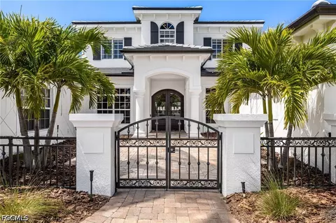 476 Keenan Ct, Fort Myers, FL 33919
