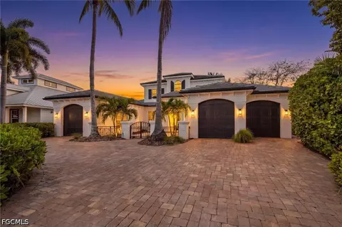 476 Keenan Ct, Fort Myers, FL 33919