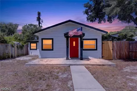 3250 Prescott St N, Saint Petersburg, FL 33713