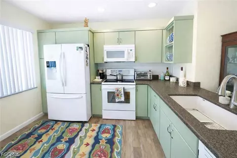 11060 Caravel Cir #201, Fort Myers, FL 33908