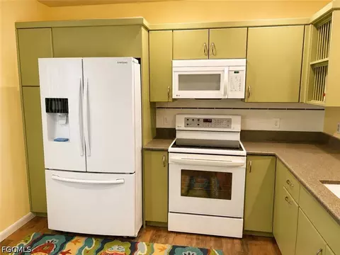 11060 Caravel Cir #201, Fort Myers, FL 33908