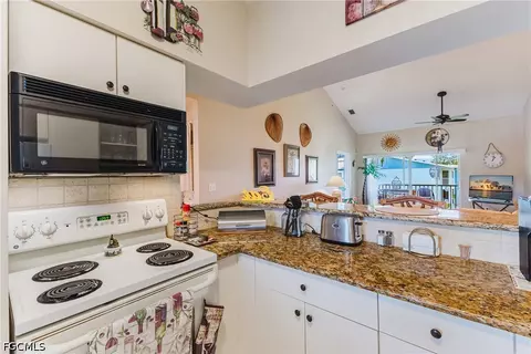 950 Hancock Creek South Blvd #423, Cape Coral, FL 33909