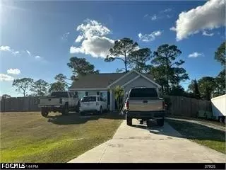 5002 Early Ln, Labelle, FL 33935