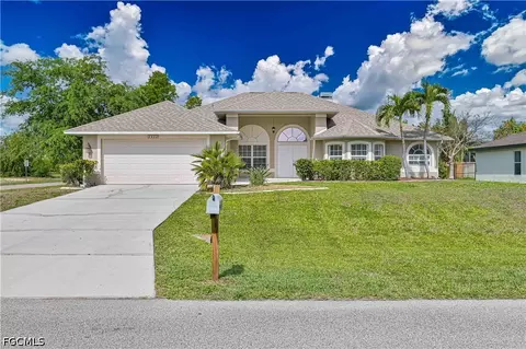 2236 SW 14th Pl, Cape Coral, FL 33991