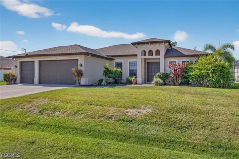 404 NE 18th Ave, Cape Coral, FL 33909