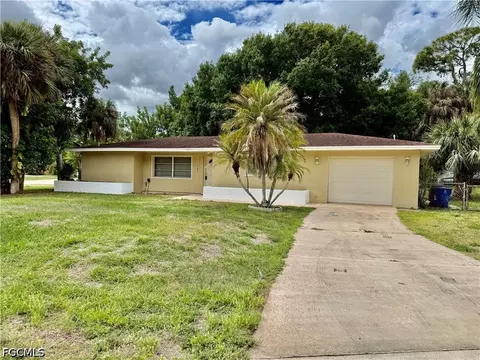 706 E 3rd St, Lehigh Acres, FL 33936