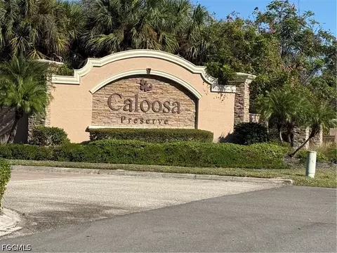23014 Crookedwood Loop, Alva, FL 33920