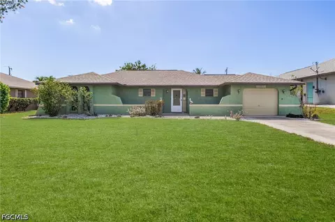 2132 SW 14th Pl, Cape Coral, FL 33991