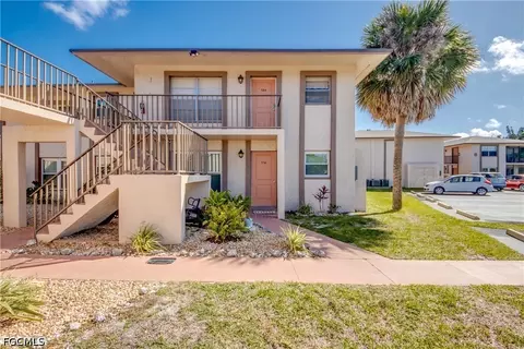 16881 Davis Rd #116, Fort Myers, FL 33908