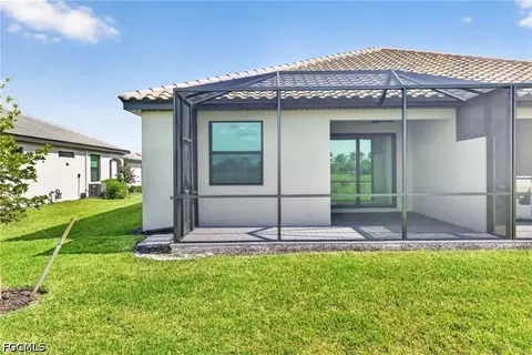 Exterior - 19488 Hinkley Dr, Estero, FL 33928 photo 6 of 10