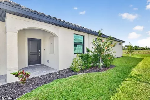 Exterior - 19488 Hinkley Dr, Estero, FL 33928 photo 3 of 10