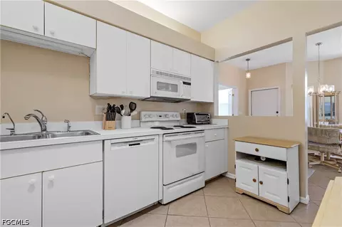 Kitchen - 20958 Blacksmith Frg, Estero, FL 33928 photo 2 of 2
