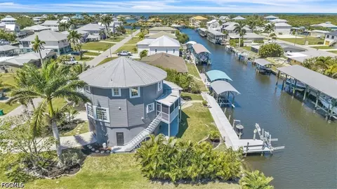 24262 Captain Kidd Blvd, Punta Gorda, FL 33955