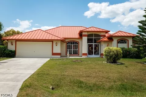 4210 SW 25th Pl, Cape Coral, FL 33914