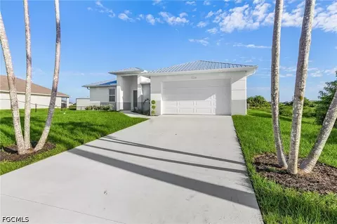 526 Braelyn St, Labelle, FL 33935